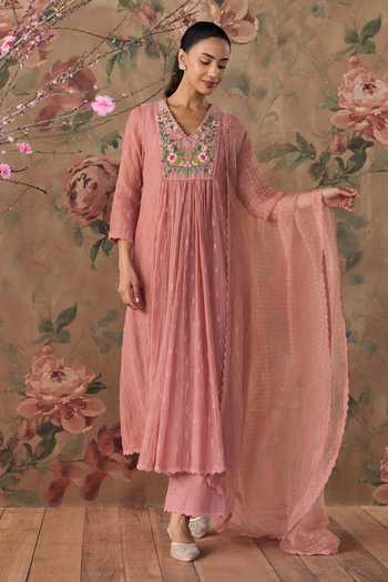 Kritika Dawar Pink Chanderi, Cotton, Organza V-neck Chirai Hand Embroidered Yoke Kurta Set Online at Aza Fashions Kritika Dawar_Pink Chanderi, Cotton, Organza V-neck Chirai Hand Embroidered Yoke Kurta Set _Online_at_Aza_Fashions