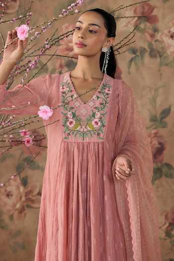 Buy Kritika Dawar Pink Chanderi, Cotton, Organza V-neck Chirai Hand Embroidered Yoke Kurta Set Online at Aza Fashions Buy_Kritika Dawar_Pink Chanderi, Cotton, Organza V-neck Chirai Hand Embroidered Yoke Kurta Set _Online_at_Aza_Fashions