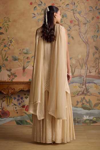 Kritika Dawar_Ivory Chanderi Scoop Neck Safa Embroidered Kurta Set _Online_at_Aza_Fashions