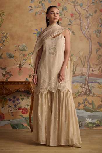 Shop_Kritika Dawar_Ivory Chanderi Scoop Neck Safa Embroidered Kurta Set _Online_at_Aza_Fashions
