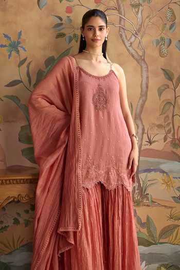 Shop Kritika Dawar Pink Chanderi Scoop Neck Safa Embroidered Kurta And Pant Set Online at Aza Fashions Shop_Kritika Dawar_Pink Chanderi Scoop Neck Safa Embroidered Kurta And Pant Set _Online_at_Aza_Fashions