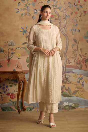 Kritika Dawar Ivory Chanderi, Cotton Round Neck Arohi Hand Embroidered Kurta Set Online at Aza Fashions Kritika Dawar_Ivory Chanderi, Cotton Round Neck Arohi Hand Embroidered Kurta Set _Online_at_Aza_Fashions