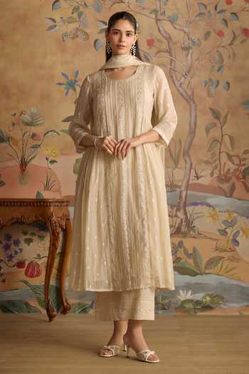 Kritika Dawar Arohi Hand Embroidered Chanderi Kurta Set