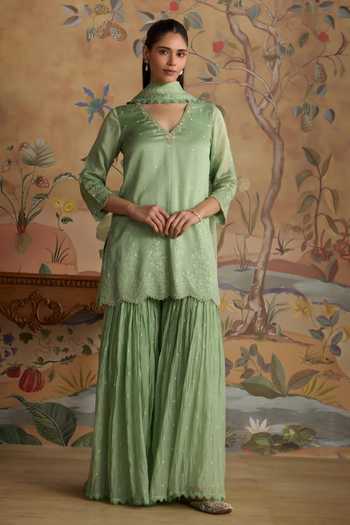 Kritika Dawar Paakiza Hand Embroidered Kurta & Gharara Set