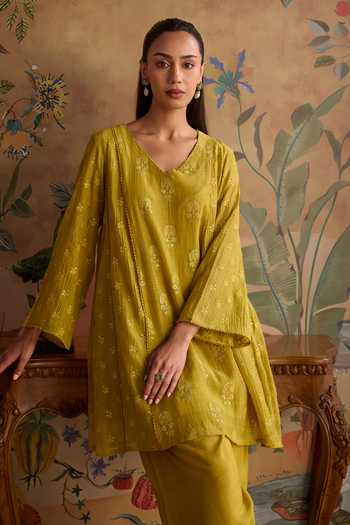 Kritika Dawar Yellow Chanderi, Silk, Cotton V-neck Avira Embroidered Kurta And Pant Set at Aza Fashions Kritika Dawar_Yellow Chanderi, Silk, Cotton V-neck Avira Embroidered Kurta And Pant Set _at_Aza_Fashions