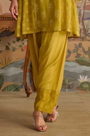 Buy Kritika Dawar Yellow Chanderi, Silk, Cotton V-neck Avira Embroidered Kurta And Pant Set Buy_Kritika Dawar_Yellow Chanderi, Silk, Cotton V-neck Avira Embroidered Kurta And Pant Set