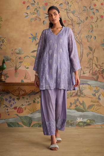 Buy Kritika Dawar Lilac Chanderi, Silk, Cotton V-neck Avira Embroidered Kurta And Pant Set Buy_Kritika Dawar_Lilac Chanderi, Silk, Cotton V-neck Avira Embroidered Kurta And Pant Set