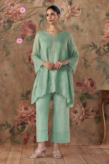 Kritika Dawar Sabeen Chanderi Kurta & Pant Set