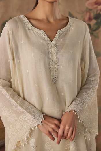 Kritika Dawar Ivory Chanderi, Cotton V-neck Sabeen Kurta And Pant Set at Aza Fashions Kritika Dawar_Ivory Chanderi, Cotton V-neck Sabeen Kurta And Pant Set _at_Aza_Fashions