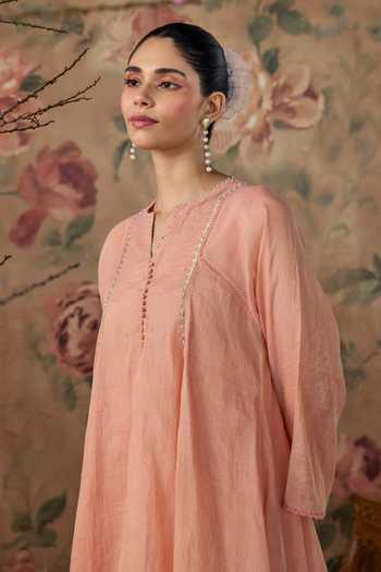 Shop Kritika Dawar Pink Tissue Split V-neck, Yes Zaina Hand Embellished Kurta Set Online at Aza Fashions Shop_Kritika Dawar_Pink Tissue Split V-neck, Yes Zaina Hand Embellished Kurta Set _Online_at_Aza_Fashions