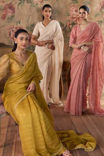 Kritika Dawar Yellow Organza, Chanderi V-neck Nisa Embroidered Saree With Blouse at Aza Fashions Kritika Dawar_Yellow Organza, Chanderi V-neck Nisa Embroidered Saree With Blouse _at_Aza_Fashions