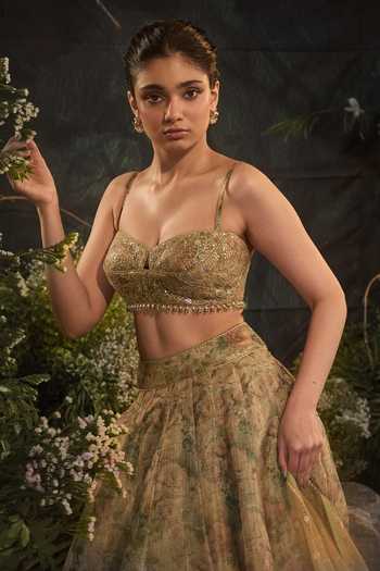 Shop Cedar & Pine Green Tissue, Tulle Sweetheart Neck Elysium Floral Print Lehenga Set Online at Aza Fashions Shop_Cedar & Pine_Green Tissue, Tulle Sweetheart Neck Elysium Floral Print Lehenga Set _Online_at_Aza_Fashions