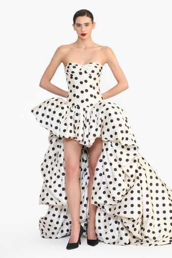 Buy Gauri & Nainika Ivory Sweetheart Neck Printed High Low Gown Online at Aza Fashions Buy_Gauri & Nainika_Ivory Sweetheart Neck Printed High Low Gown _Online_at_Aza_Fashions