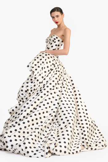 Gauri & Nainika Ivory Sweetheart Neck Printed High Low Gown at Aza Fashions Gauri & Nainika_Ivory Sweetheart Neck Printed High Low Gown _at_Aza_Fashions