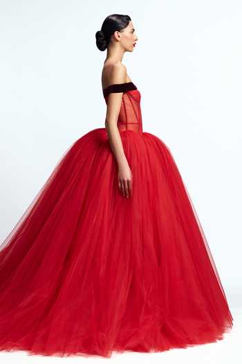Shop_Gauri & Nainika_Red Tulle Crystals, Fabric Flowers Off-shoulder Drop Waisted Corsetted Gown _Online_at_Aza_Fashions