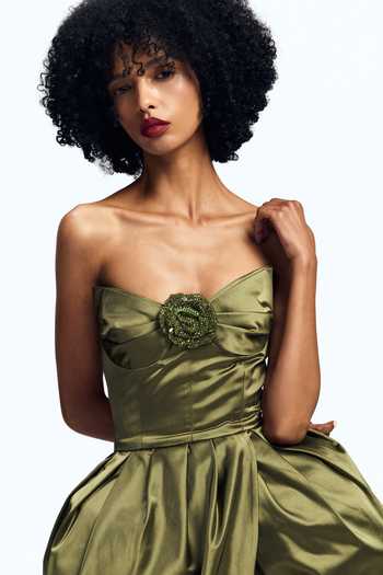 Shop Gauri & Nainika Green Satin Sweetheart Neck Sculpted Strapless Mini Dress Online at Aza Fashions Shop_Gauri & Nainika_Green Satin Sweetheart Neck Sculpted Strapless Mini Dress _Online_at_Aza_Fashions
