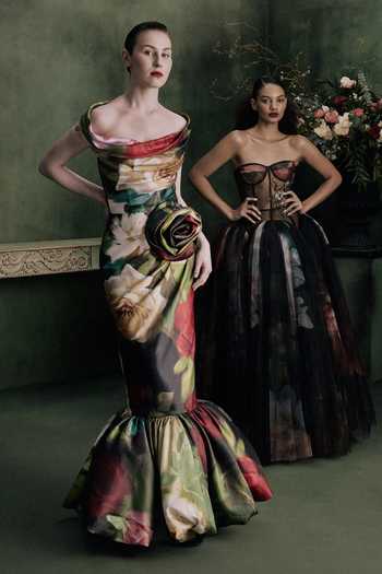 Buy Gauri & Nainika Black Tulle Sweetheart Neck Printed Corseted Maxi Dress Buy_Gauri & Nainika_Black Tulle Sweetheart Neck Printed Corseted Maxi Dress