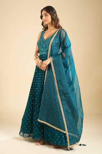 Samyukta Singhania Green Georgette, Dupion, Organza V-neck Embroidered Anarkali And Dupatta Set at Aza Fashions Samyukta Singhania_Green Georgette, Dupion, Organza V-neck Embroidered Anarkali And Dupatta Set _at_Aza_Fashions