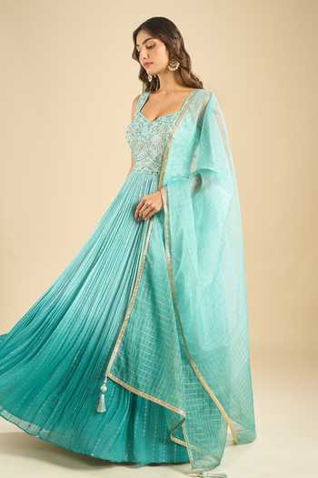 Buy Samyukta Singhania Green Georgette, Dupion Sweetheart Neck Embroidered Anarkali And Dupatta Set Buy_Samyukta Singhania_Green Georgette, Dupion Sweetheart Neck Embroidered Anarkali And Dupatta Set
