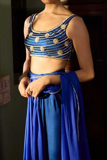 Buy Zoon Blue Satin, Lining Crepe Aari Bloom Embroidered Pre-draped Saree Set For Kids Online at Aza Fashions Buy_Zoon_Blue Satin, Lining Crepe Aari Bloom Embroidered Pre-draped Saree Set For Kids_Online_at_Aza_Fashions