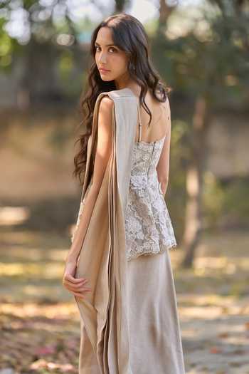 Dash And Dot Corded Floral Lace Peplum Top