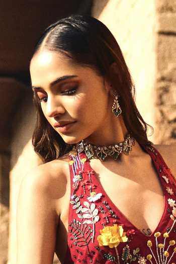 Buy Amaara Jewels Gold Plated Nyara Halo Victorian Necklace Set Online at Aza Fashions Buy_Amaara Jewels_Gold Plated Nyara Halo Victorian Necklace Set _Online_at_Aza_Fashions