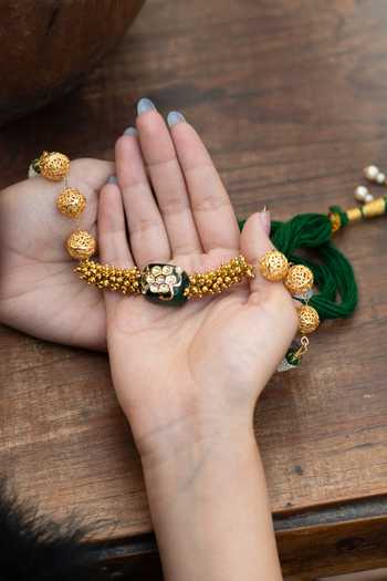 Do Taara Green Embellished Choker Necklace 