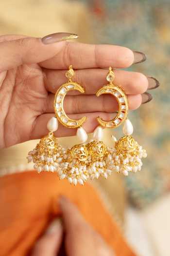 Do Taara Pearls Embellished Jhumka Earrings