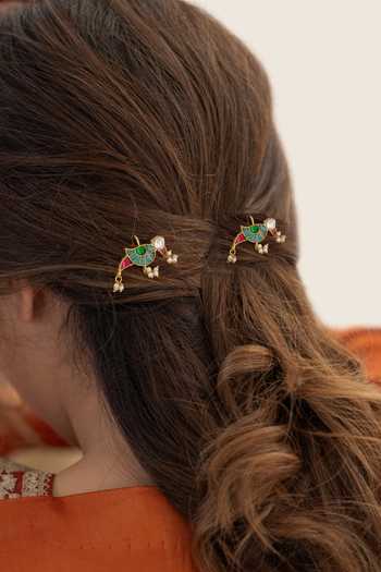 Buy Do Taara Green Parrot Shaped Braid Pin Online at Aza Fashions Buy_Do Taara_Green Parrot Shaped Braid Pin _Online_at_Aza_Fashions