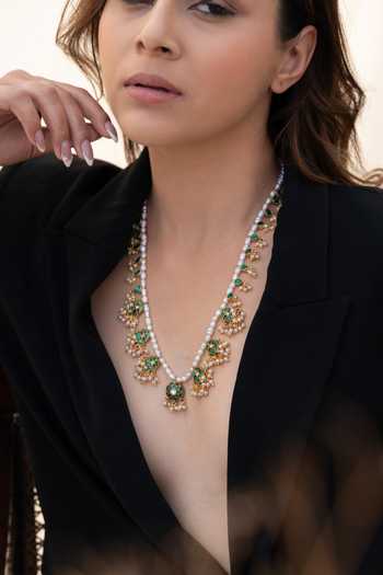 Do Taara Green Kundan Embellished Necklace 