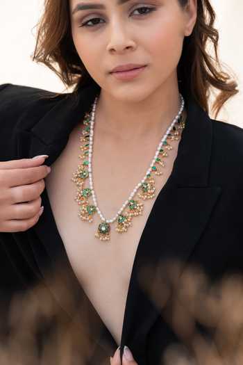 Do Taara_Green Kundan Embellished Necklace _Online_at_Aza_Fashions