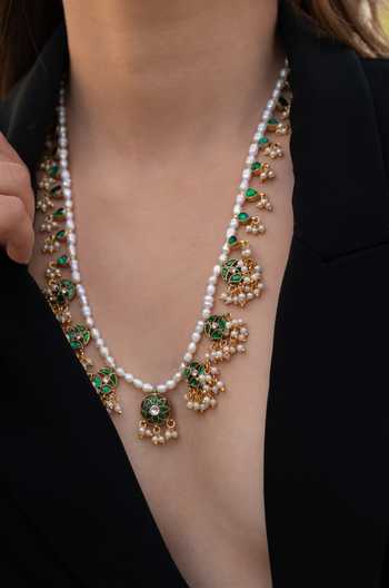 Buy_Do Taara_Green Kundan Embellished Necklace _Online_at_Aza_Fashions