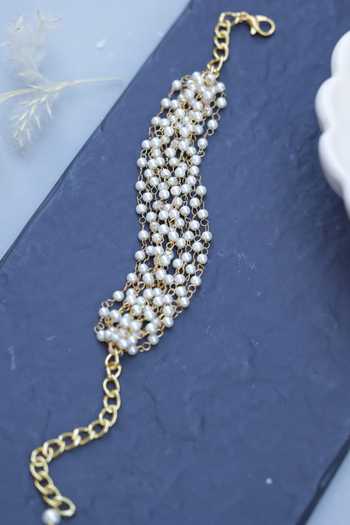 Do Taara Pearls Embellished Bracelet