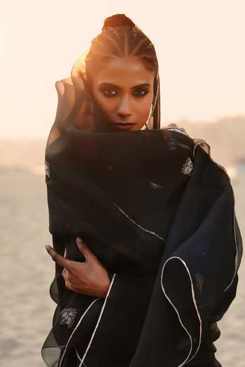 Eraaya by Ratika J_Black Silk, Organza V-neck Stripe Pattern Kurta Set _Online_at_Aza_Fashions