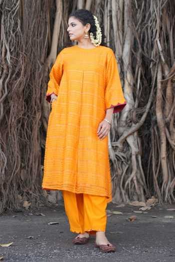 Buy Five Point Five Yellow Chanderi Round Neck, Yes Lalita Straight Kurta Set Buy_Five Point Five_Yellow Chanderi Round Neck, Yes Lalita Straight Kurta Set