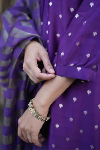 Five Point Five_Magenta Chanderi V-neck, Yes Ragini Pintuck Yoke Kurta Set _Online_at_Aza_Fashions