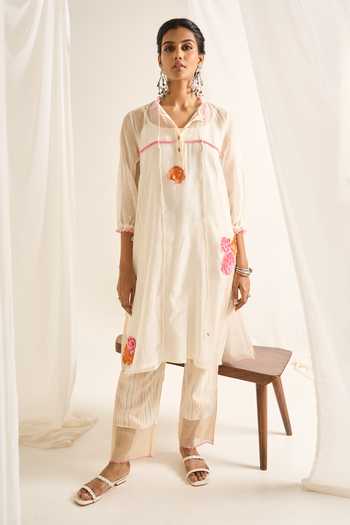 Himani Punatar Trifloral Tangle Embroidered Kurta & Pant Set 