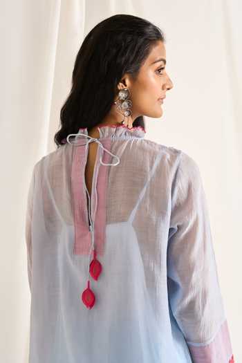 Himani Punatar Leafy Luna Embroidered Kurta Set 