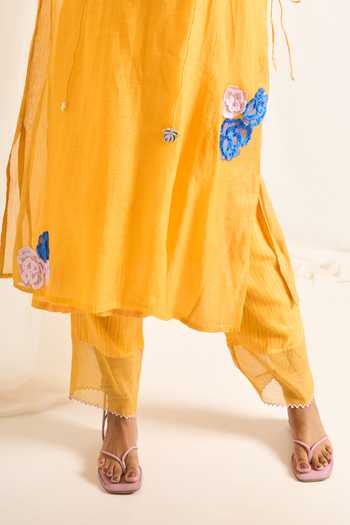 Buy Himani Punatar Yellow Chanderi, Cotton V-neck, Yes Trifloral Tangle Embroidered Kurta Set Online at Aza Fashions Buy_Himani Punatar_Yellow Chanderi, Cotton V-neck, Yes Trifloral Tangle Embroidered Kurta Set _Online_at_Aza_Fashions