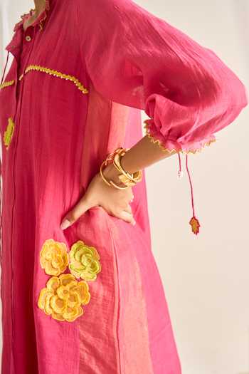 Shop Himani Punatar Pink Chanderi, Cotton Split V-neck Embroidered Trifloral Tangle Kurta Set Online at Aza Fashions Shop_Himani Punatar_Pink Chanderi, Cotton Split V-neck Embroidered Trifloral Tangle Kurta Set _Online_at_Aza_Fashions