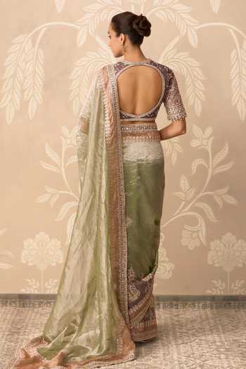 Ridhi Mehra Ehsas Embroidered Saree With Blouse 