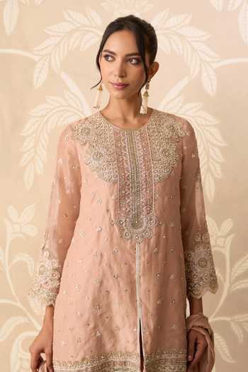 Buy Ridhi Mehra Peach Organza, Silk Round Neck, Yes Zehn Embroidered Kurta Salwar Set Online at Aza Fashions Buy_Ridhi Mehra_Peach Organza, Silk Round Neck, Yes Zehn Embroidered Kurta Salwar Set _Online_at_Aza_Fashions