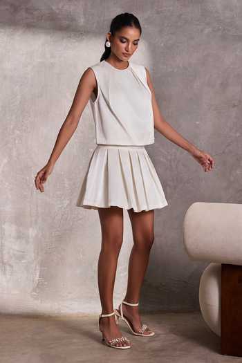 Shop Tara And I Ivory Silk Gajji Box Pleat Short Skirt Online at Aza Fashions Shop_Tara And I_Ivory Silk Gajji Box Pleat Short Skirt _Online_at_Aza_Fashions