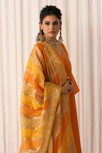 Shop_Five Point Five_Orange Chanderi V-neck Radha Woven Kurta Set _Online_at_Aza_Fashions