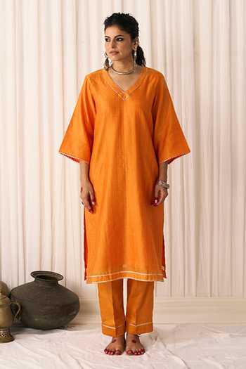 Five Point Five_Orange Chanderi V-neck Radha Woven Kurta Set _at_Aza_Fashions