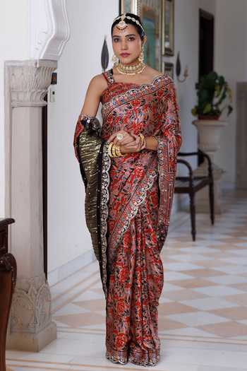 Buy Geroo Jaipur Maroon Silk, Modal Square Neck Ajrakh Print Saree Set Online at Aza Fashions Buy_Geroo Jaipur_Maroon Silk, Modal Square Neck Ajrakh Print Saree Set _Online_at_Aza_Fashions