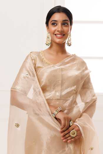 Buy_Geroo Jaipur_Gold Tissue Round Neck Pure Saree Set _Online_at_Aza_Fashions