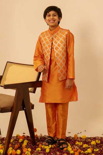 Pomcha Jaipur Gota Patti Embroidered Bundi Kurta Set 