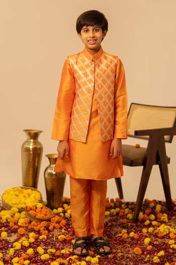 Buy_Pomcha Jaipur_Orange Taffeta Gota Patti Embroidered Bundi Kurta Set _Online_at_Aza_Fashions