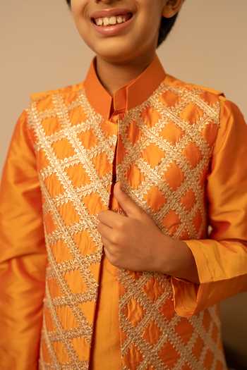 Buy_Pomcha Jaipur_Orange Taffeta Gota Patti Embroidered Bundi Kurta Set 